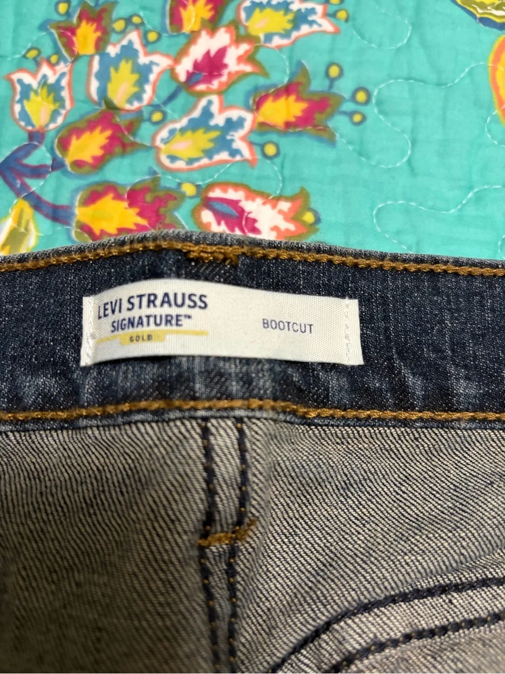 Levi's Men's Bootcut Jeans in Dark Blue Wash. 36x34